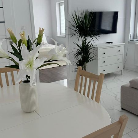 Apartament Grojec Exterior photo