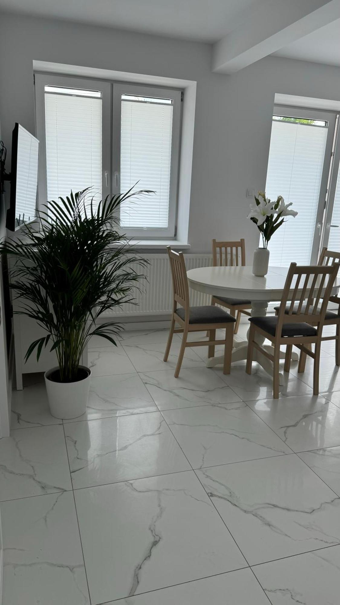 Apartament Grojec Exterior photo